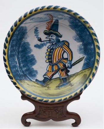 A Rare English Delftware Blue-dash Charger (FS26/492) is expected to attract bids of £4,000-£6,000.
