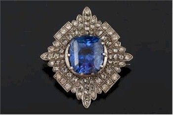 A sapphire and diamond lozenge shaped brooch (FS30/177) exceeded expectations, selling for £3,900.