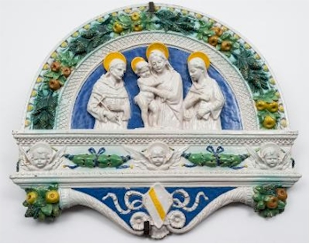 An Italian 'Della Robbia' Maiolica Plaque (FS33/656) also sold well for £7,200 in the Ceramics section of the auction.