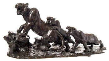 A bronze study of a tiger with two cubs by Akasofu Gyoko (Meiji period) (FS37/894) fetched £4,100.