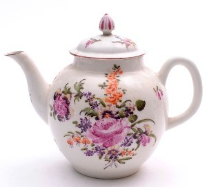 A Derby Teapot and Cover (FS17/598), auctioned
            in the January 2013 Fine Art Sale.