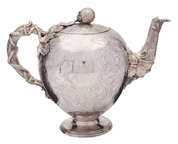 A William IV take on the bullet–shaped teapot, maker Charles Reily & George Storer, London, 1836 (FS40/89).