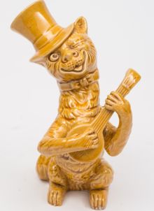 a watcombe pottery winking cat circa 1900-20 (fs24/505).