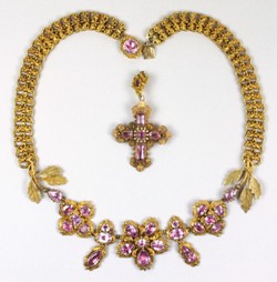 a mid 19th century gold and foiled pink topaz necklace (fs18/238)