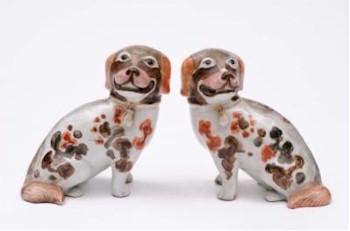 A pair of Japanese Arita Dogs are flying the flag for Japanese ceramics in this sale (FS18/497).