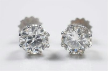 This pair of old-cut diamond ear studs (FS20/212), each weighing over 0.9 carats, is expected to attract bids exceeding £2,000.