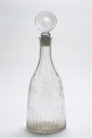 A Waterford glass decanter and stopper (FS21/458) from an internationally significant collection of Waterford glassware with provenance of direct descent
        from the founding Penrose family is on offer in this sale that has Internet live bidding.