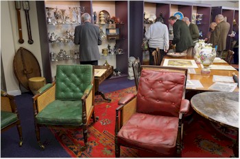 The auction rooms in Exeter witnessed a constant flow of people arriving to view
        the rich and varied selection of fine art, silver, ceramics, works of art, clocks
        and barometers, watches, jewellery, furniture and pictures on view.