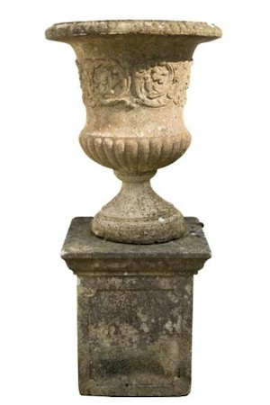 Another pair of reconstituted stone garden urns (FS22/791), again carrying a pre-sale estimate of £250-£350.