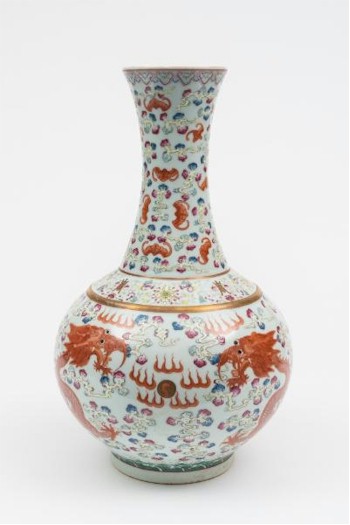 The Chinese ceramics sold well as exemplified by this Chinese famille rose dragon and bat bottle vase (FS24/410) realising £3,800.