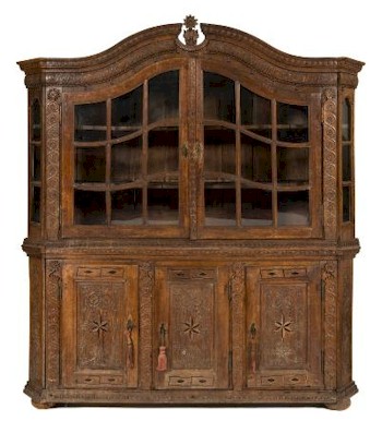 An 18th Century Flemish Carved Oak Display Cabinet (FS27/816).