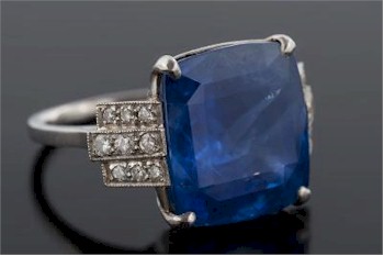This Platinum, Sapphire and Diamond Ring (FS31/267) went under the hammer for £10,500.