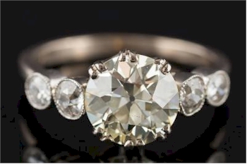 There is a diamond five stone ring (FS32/260) amongst the beautiful jewellery on offer in the Fine Sale.