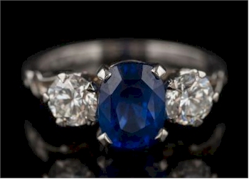 A Sapphire Diamond Three-stone Ring (FS34/404) offered in our April 2017 Fine Sale, which realised
        £3,250.