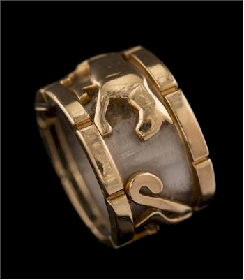 A Cartier two-colour 'Panthere' ring (FS37/528).