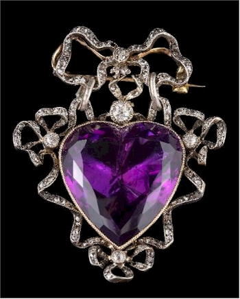 A 19th Century Heart-shaped Amethyst and Diamond Brooch (FS43/271).