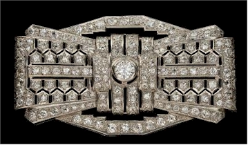 A French Art Deco Diamond Mounted Rectangular Plaque Brooch (FS45/241).
