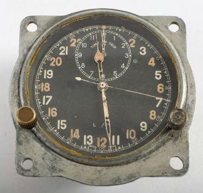 A WWII Spitfire Cockpit Clock Mk IIIB, by Smith & Son, London (SC32/115).