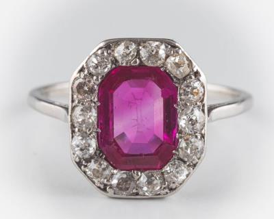An Art Deco Ruby and Diamond Cluster Ring (FS50/609).