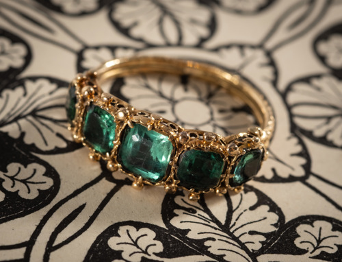 Watch the emeralds catch the light on the stunning Georgian ring on offer at Bearnes Hampton and Littlewood